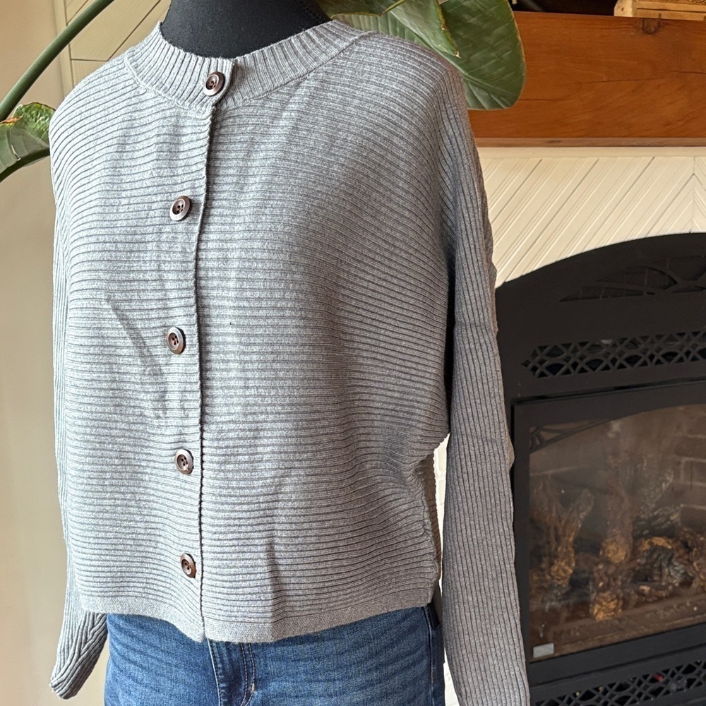 Batwing sweater - Picture 8 of 11